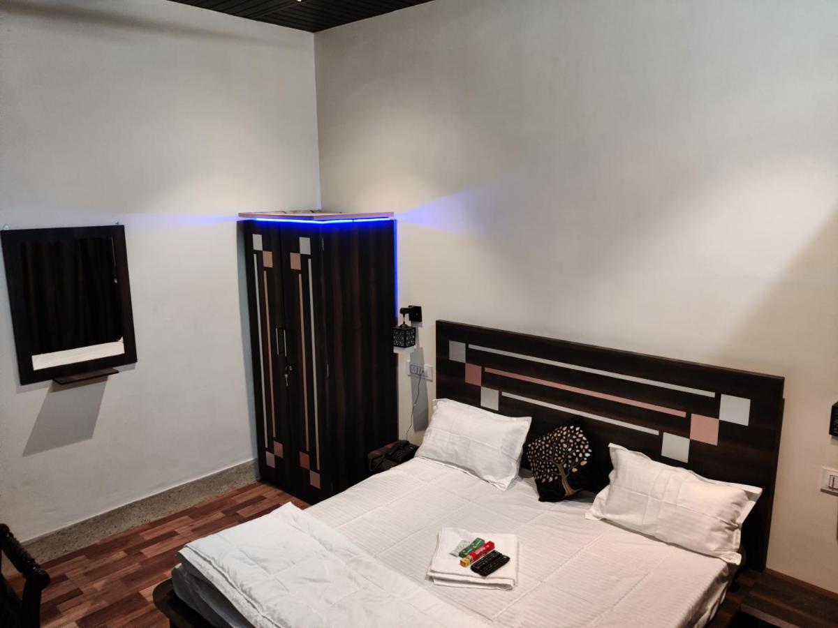 Keshav Hotel Farrukhabad Eksteriør bilde